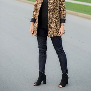 Women’s Black Knit Peep Toe Sock Block Heels Size9